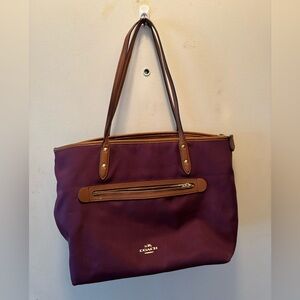 Coach Plum and Tan Women's Tote Bag